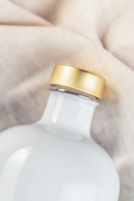 Vodkaflasche-Mary-White-Detail
